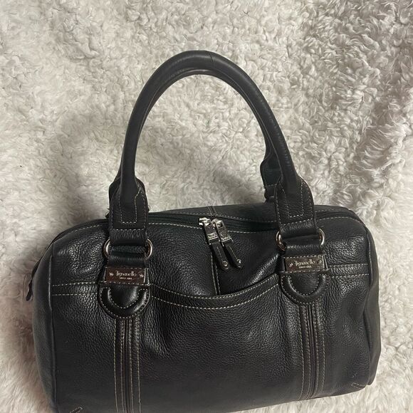 Tignanello leather black Medium Satchel silver tone hardwares. - Picture 6 of 15